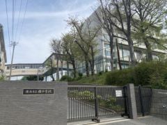 橘中学校まで約18分