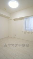 いつまでも清潔な空間であって頂けますように、汚れを拭き取りやすいフロアと壁紙をチョイスしました。